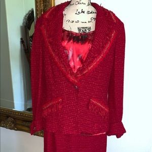 Saint John couture, size 16, Suit